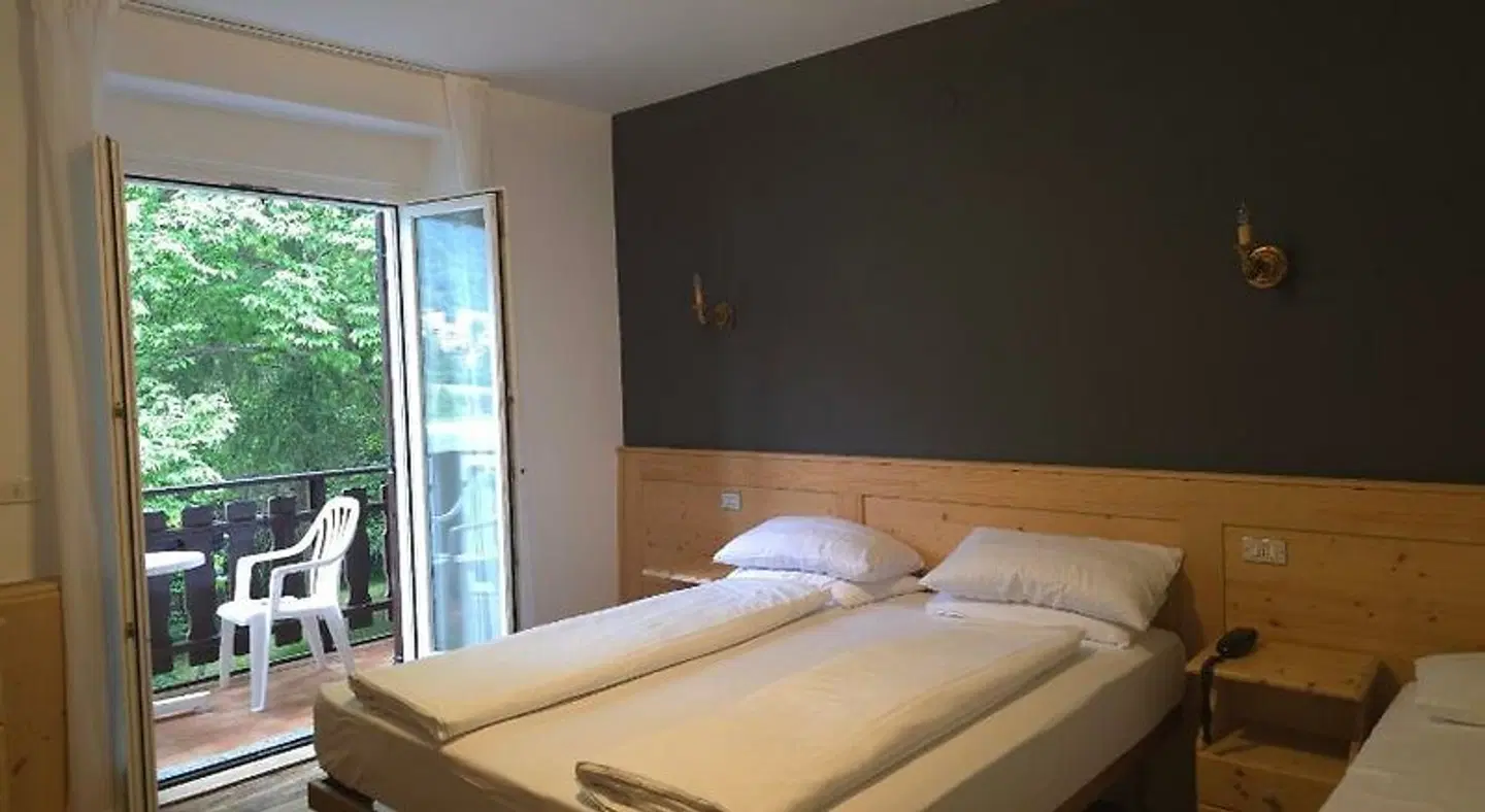 Lago Park Hotel ROOM_EXAMPLE