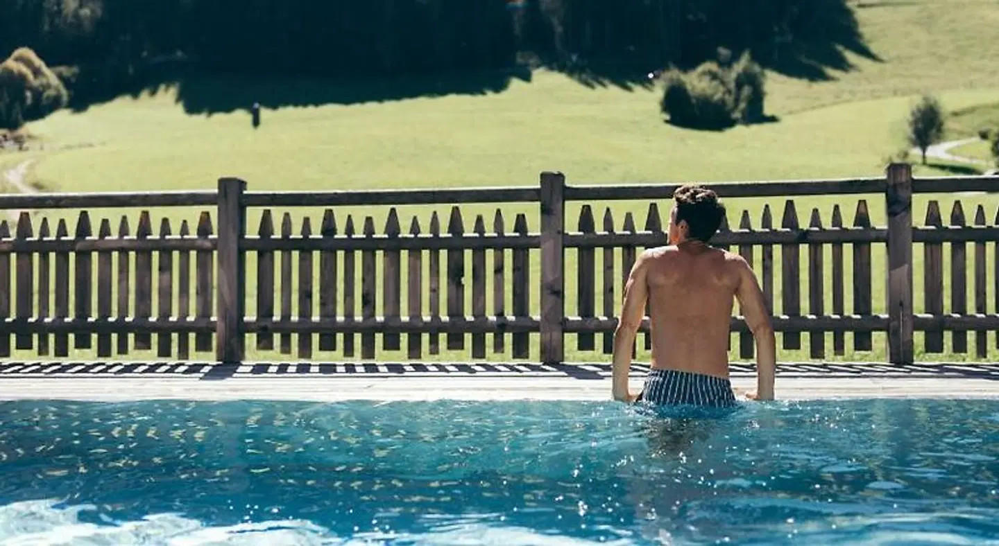 Das Rivus OUTDOOR_POOL