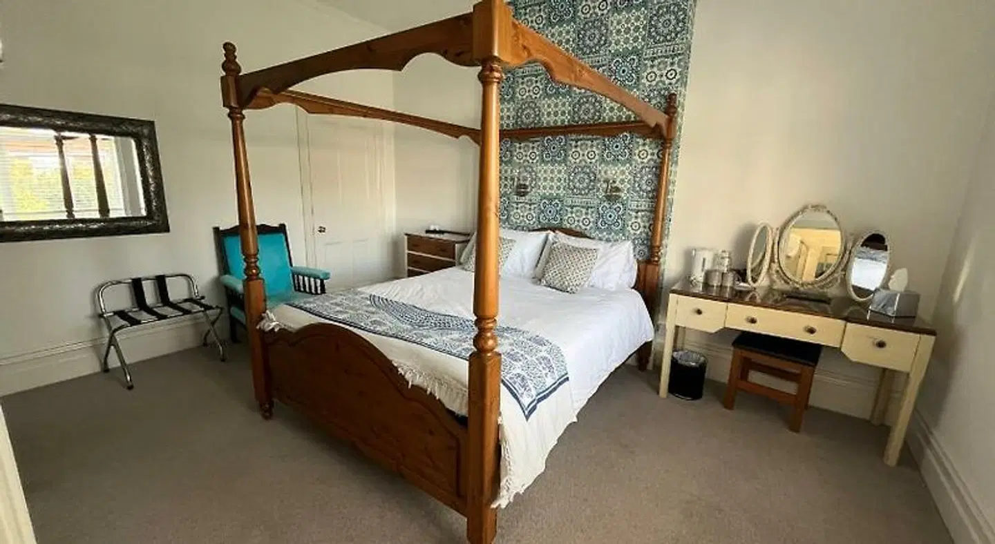 HOTEL 50 ROOM_EXAMPLE