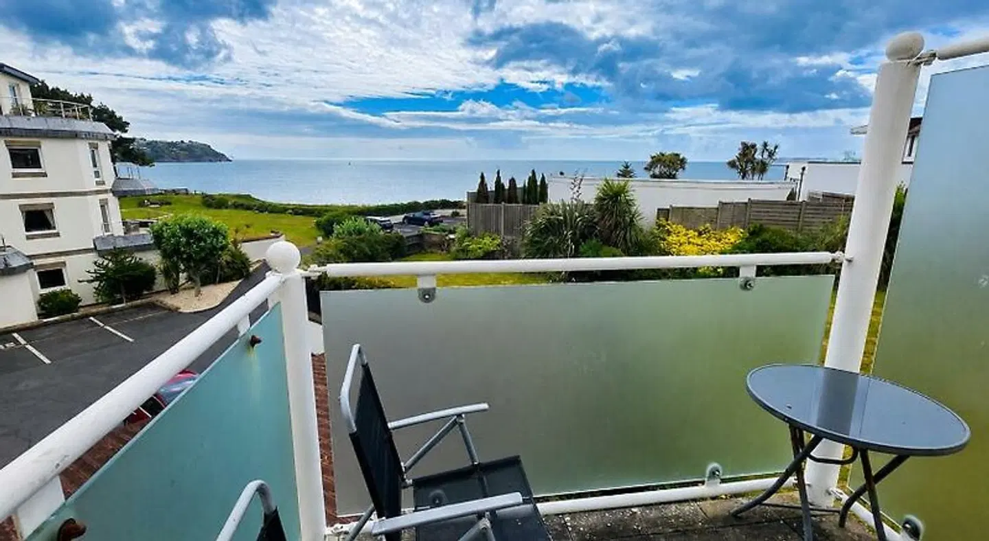 Cliff Court Apartments Terrasse