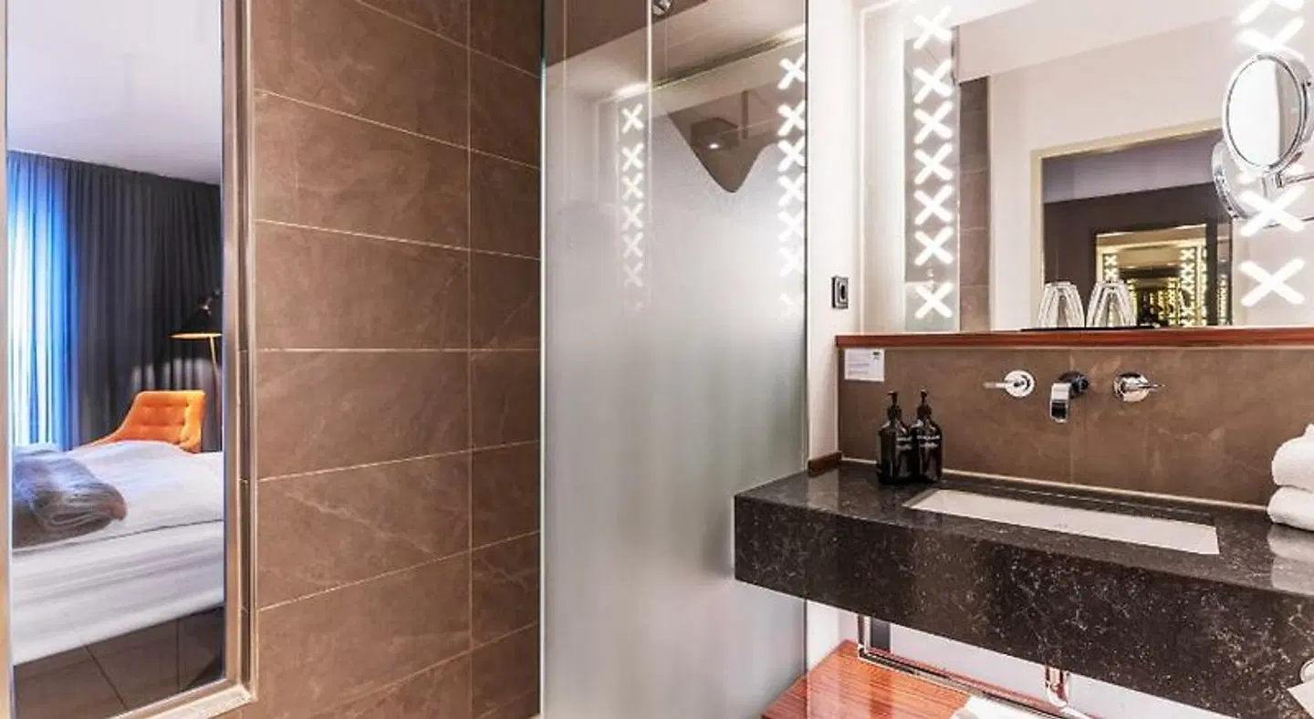 THEhotel at LIPPISCHER HOF Badezimmer