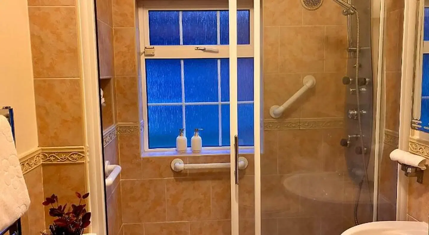 Inglewood Lodge B&B Badezimmer