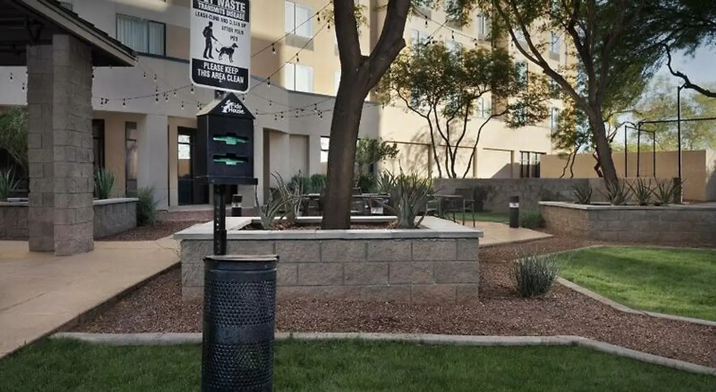 Courtyard by Marriott Phoenix North/Happy Valley EXTERIOR