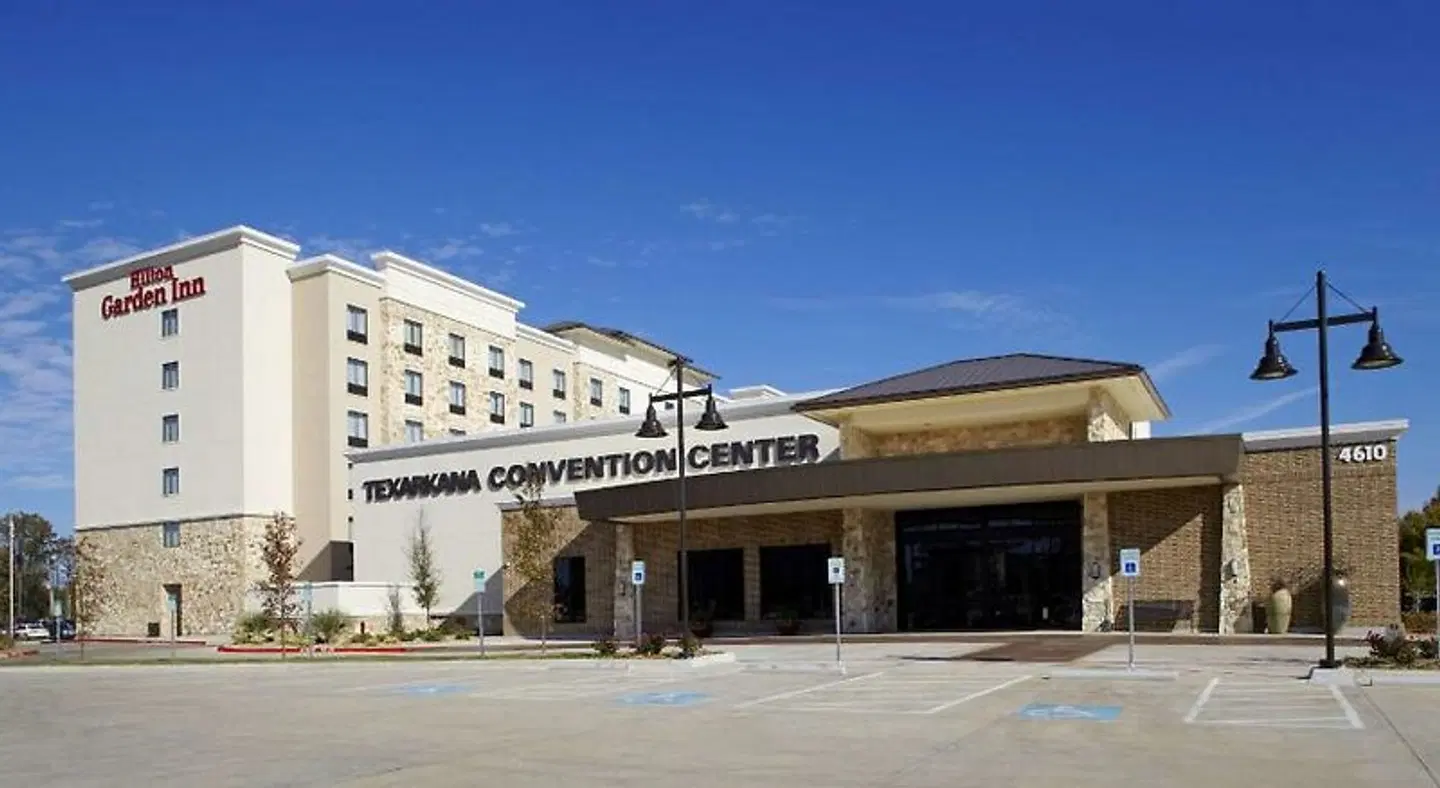 Hilton Garden Inn Texarkana EXTERIOR