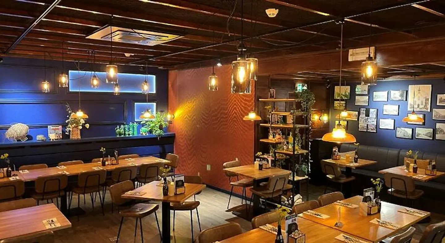 HCR de Kroon Bar