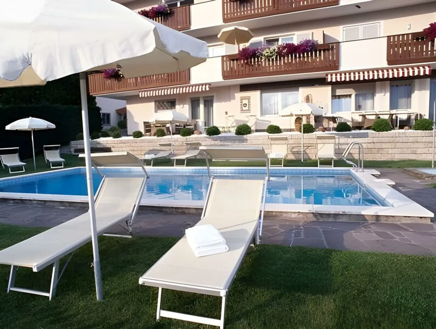 Hotel Residenz Ritterhof OUTDOOR_POOL
