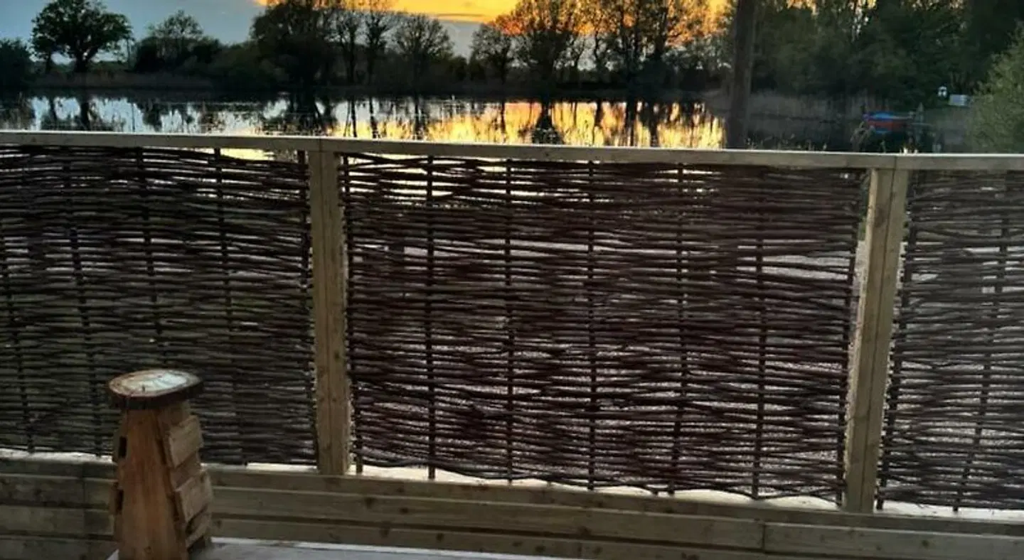 Woodlakes Park Garten
