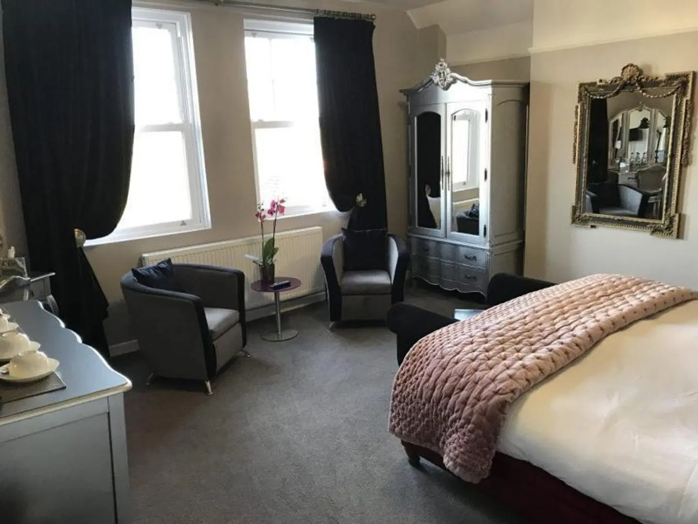 Dower House Hotel ROOM_EXAMPLE