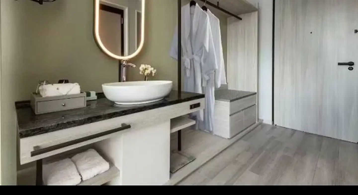 Centara Grand Hotel Osaka Badezimmer