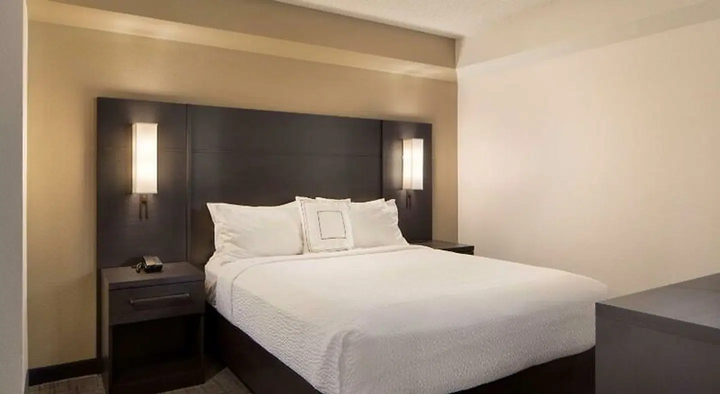 Sonesta ES Suites Fresno ROOM_EXAMPLE