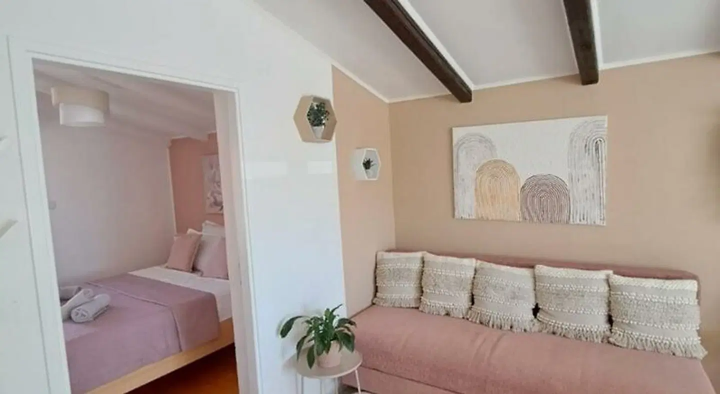 Apartments Nicole ROOM_EXAMPLE