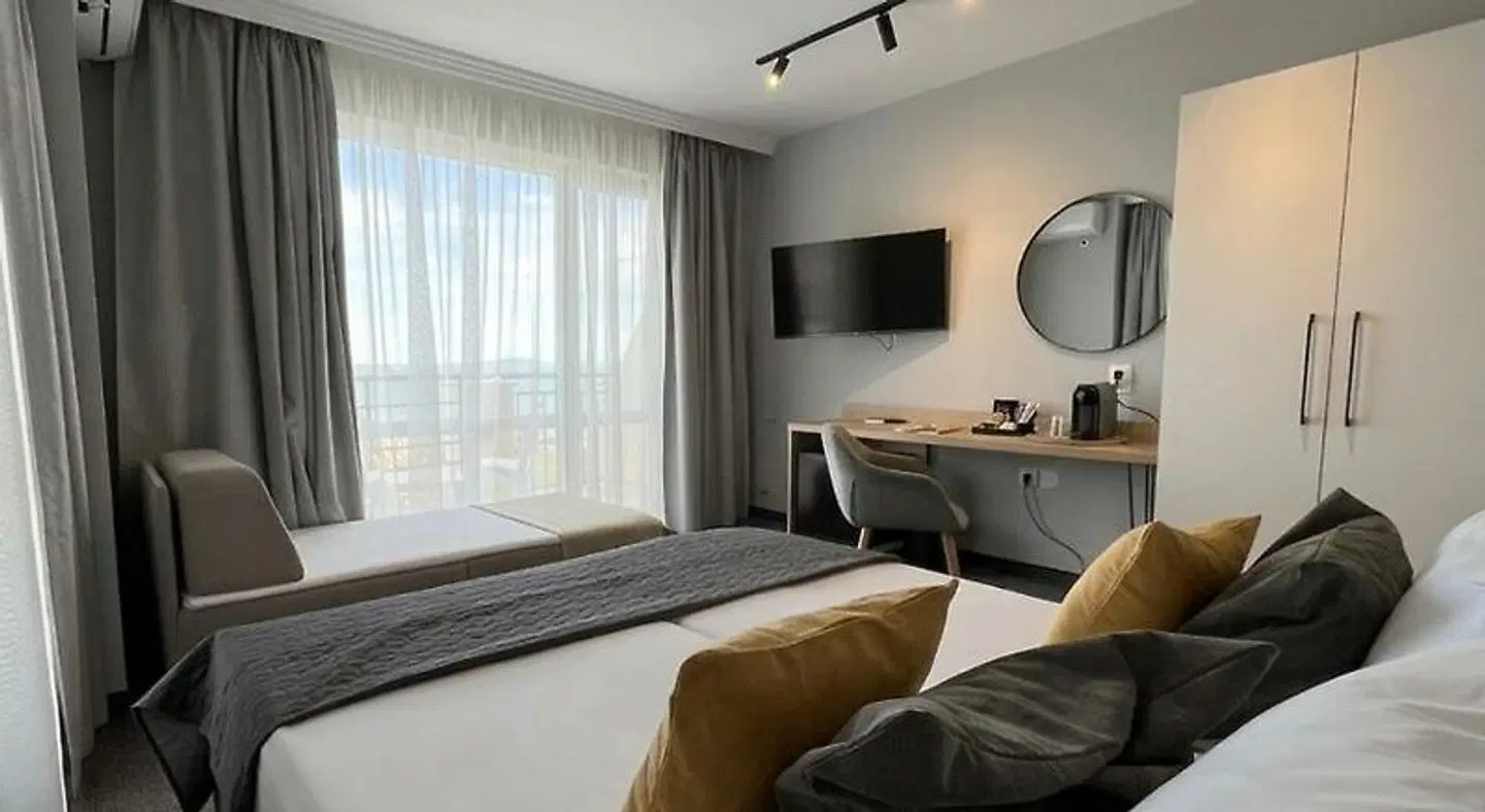 Briz ROOM_EXAMPLE
