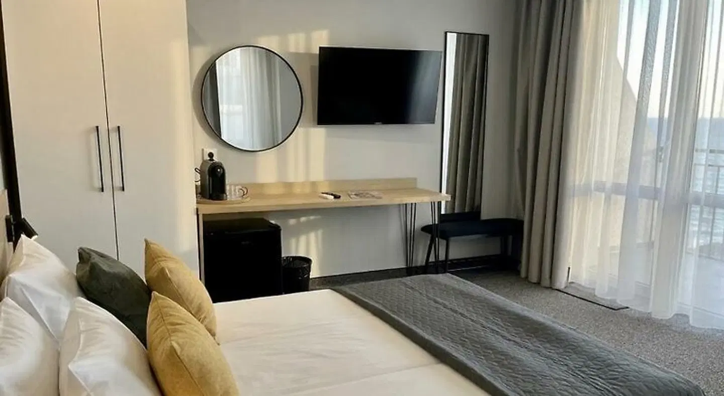 Briz ROOM_EXAMPLE