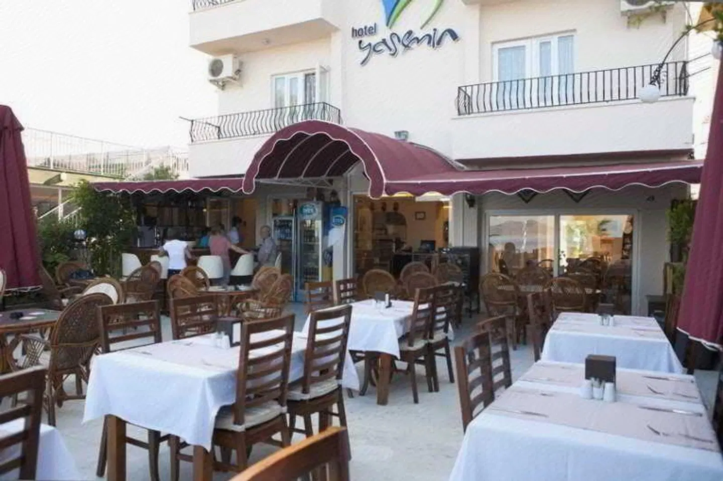 Yasemin Hotel Restaurant