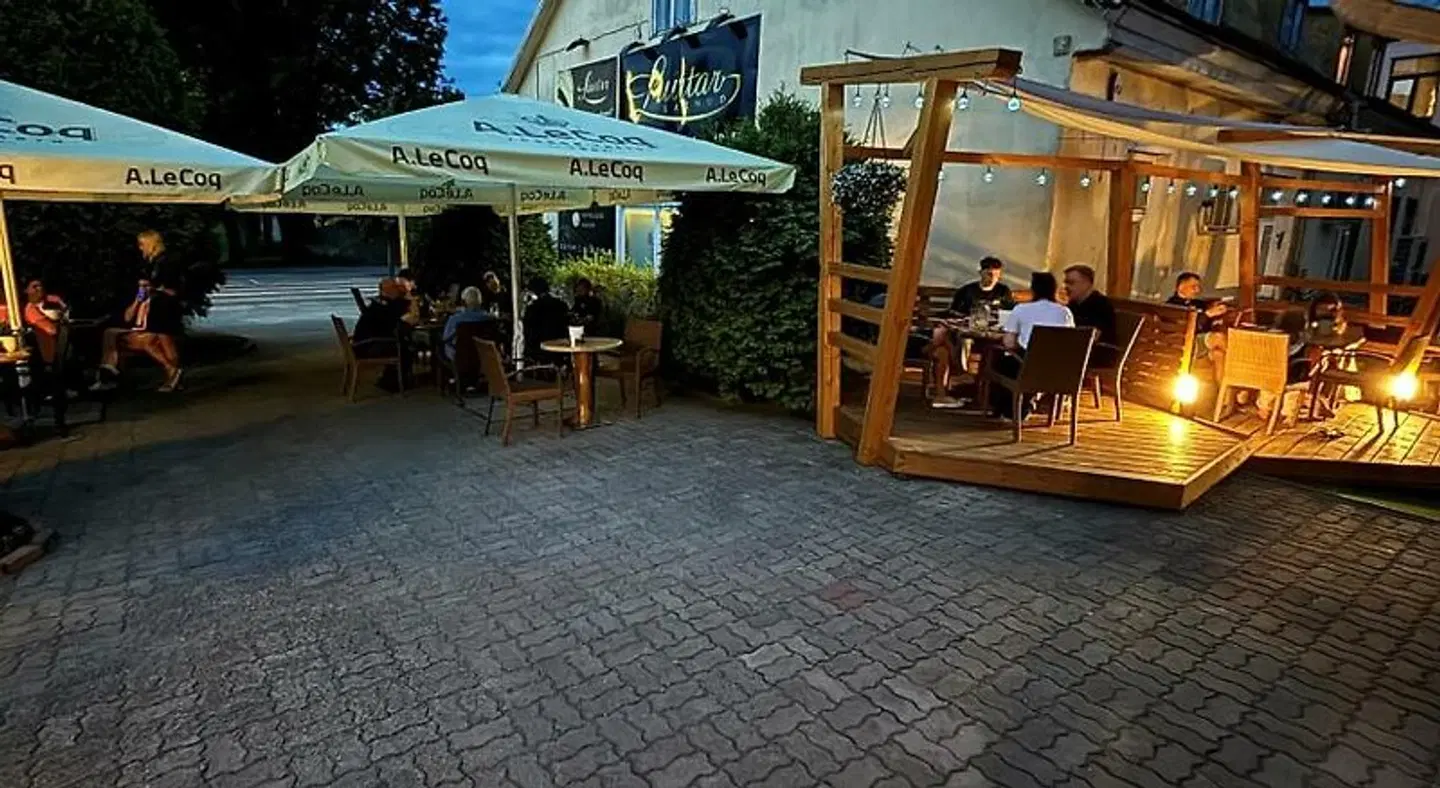 Ränduri Guesthouse Terrasse