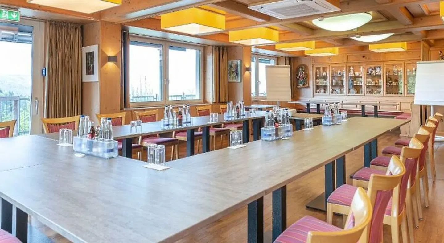 Berg-Gasthof Hötzelein Bar