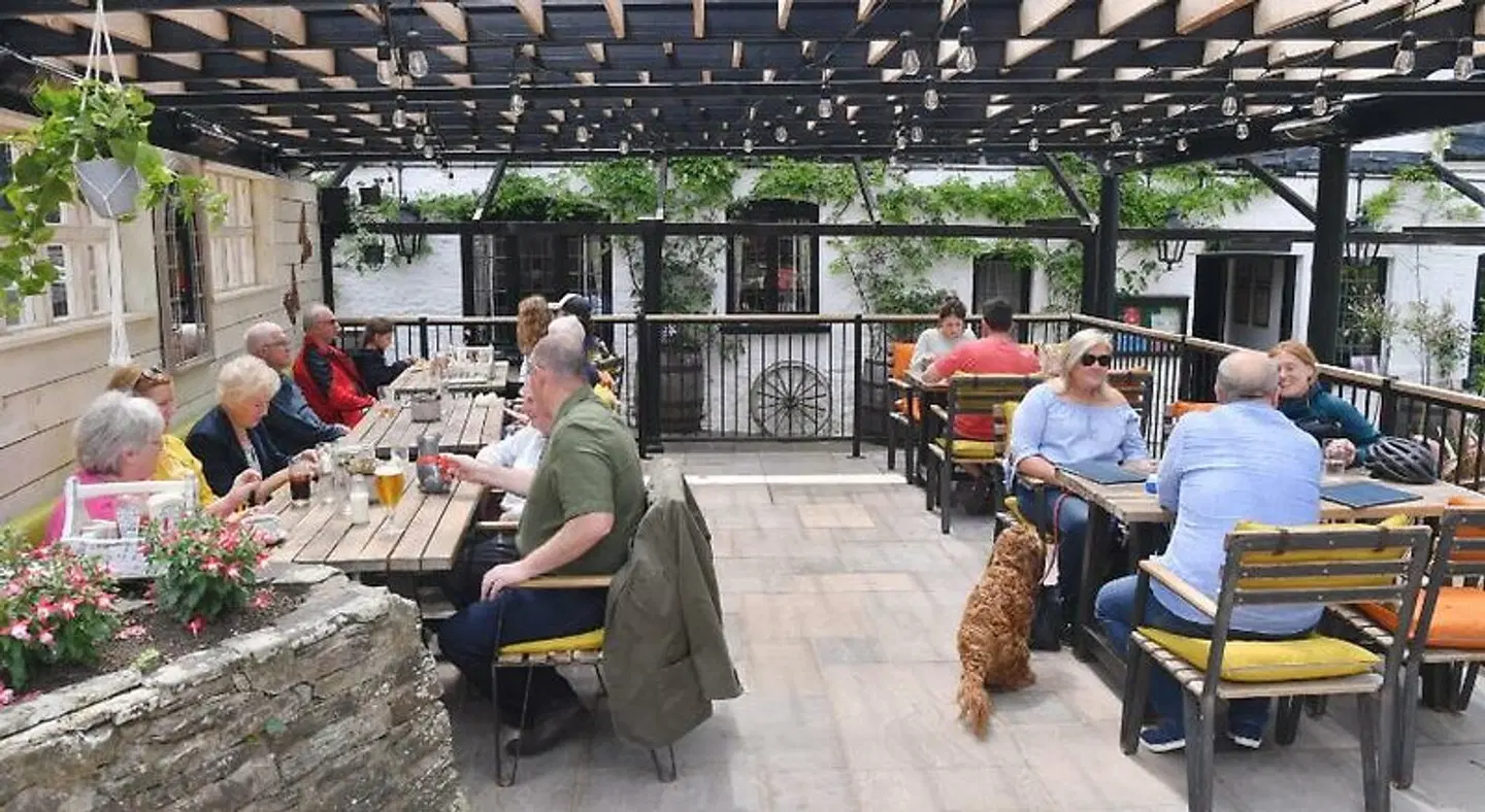 The Greyhound Inn and Hotel PEOPLE