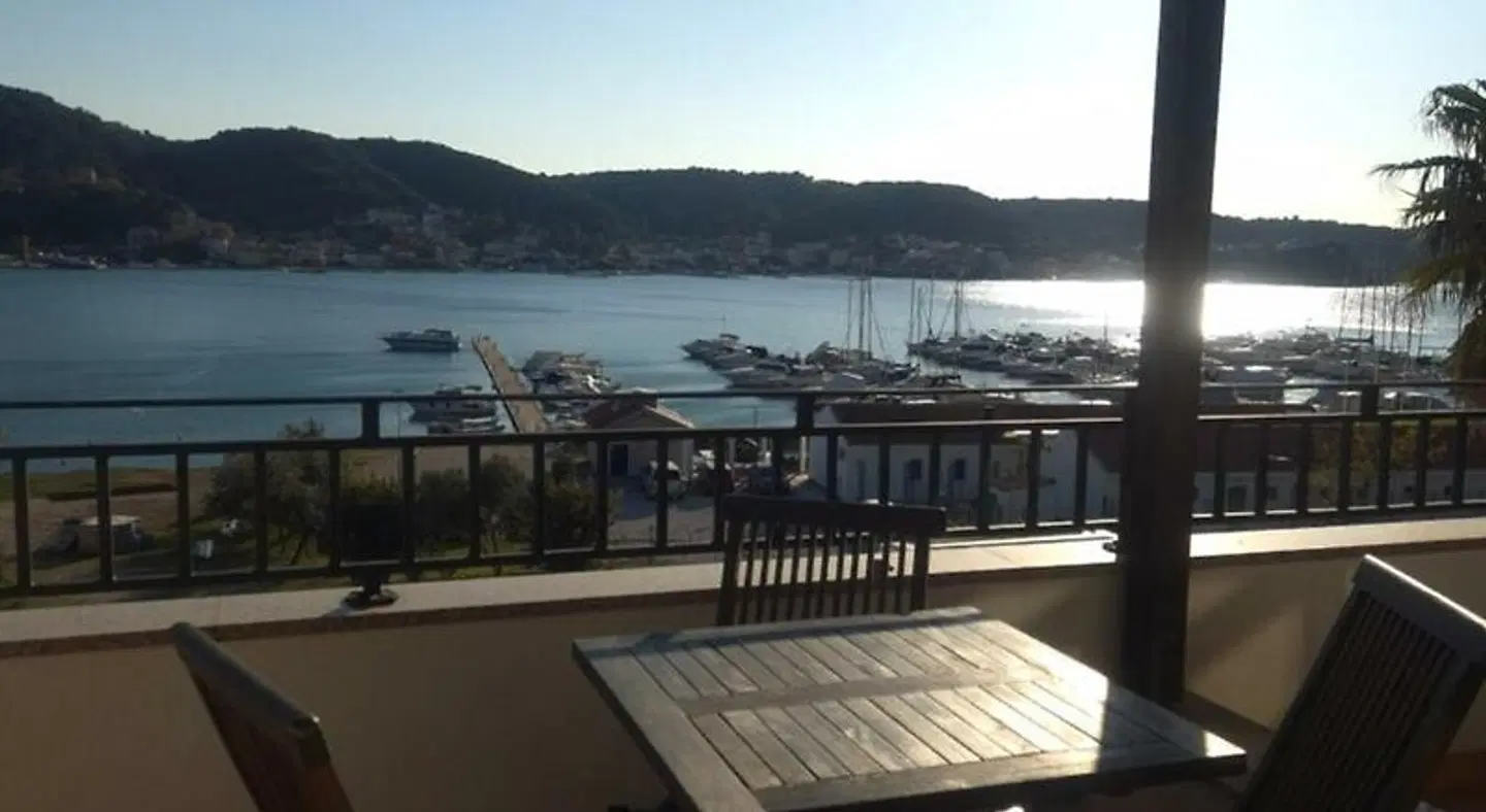 Guest House Galeb Terrasse