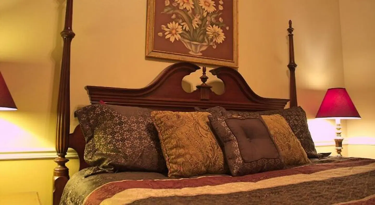 Black Bear Manor HEALTH_BEAUTY