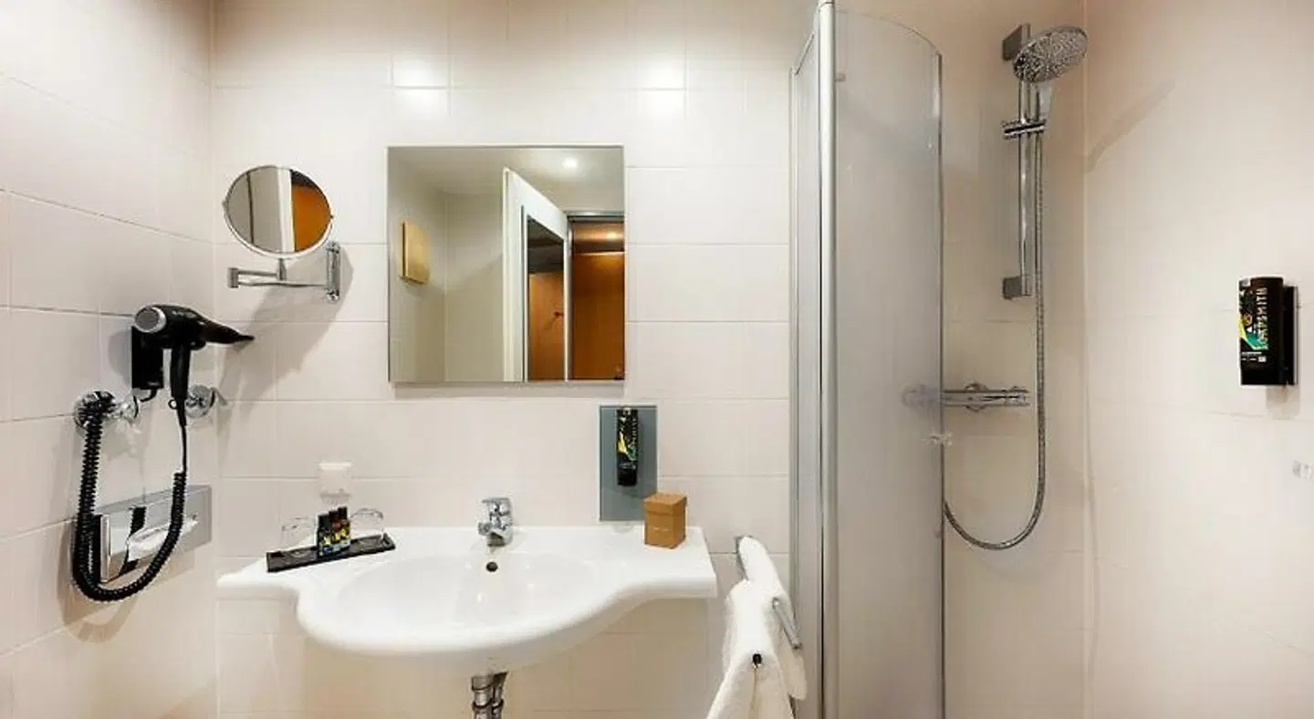 Welcome Hotel Marburg Badezimmer