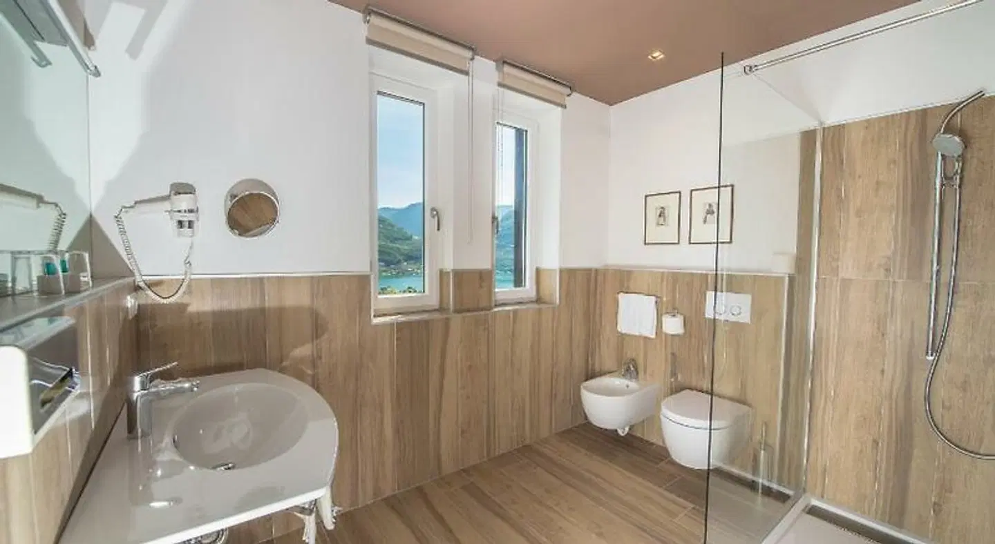 Seeberg Garni Hotel Badezimmer