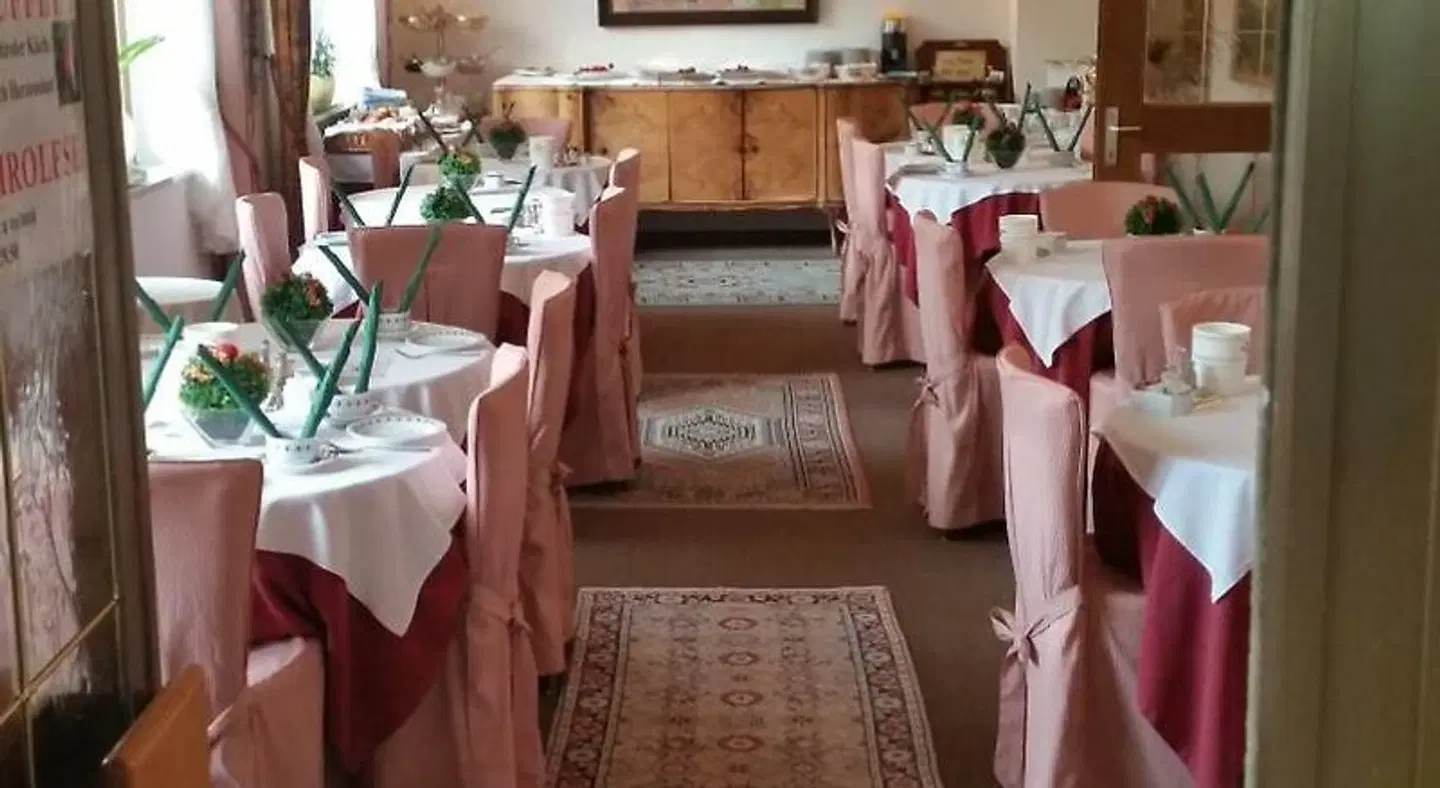 Seeberg Garni Hotel Restaurant