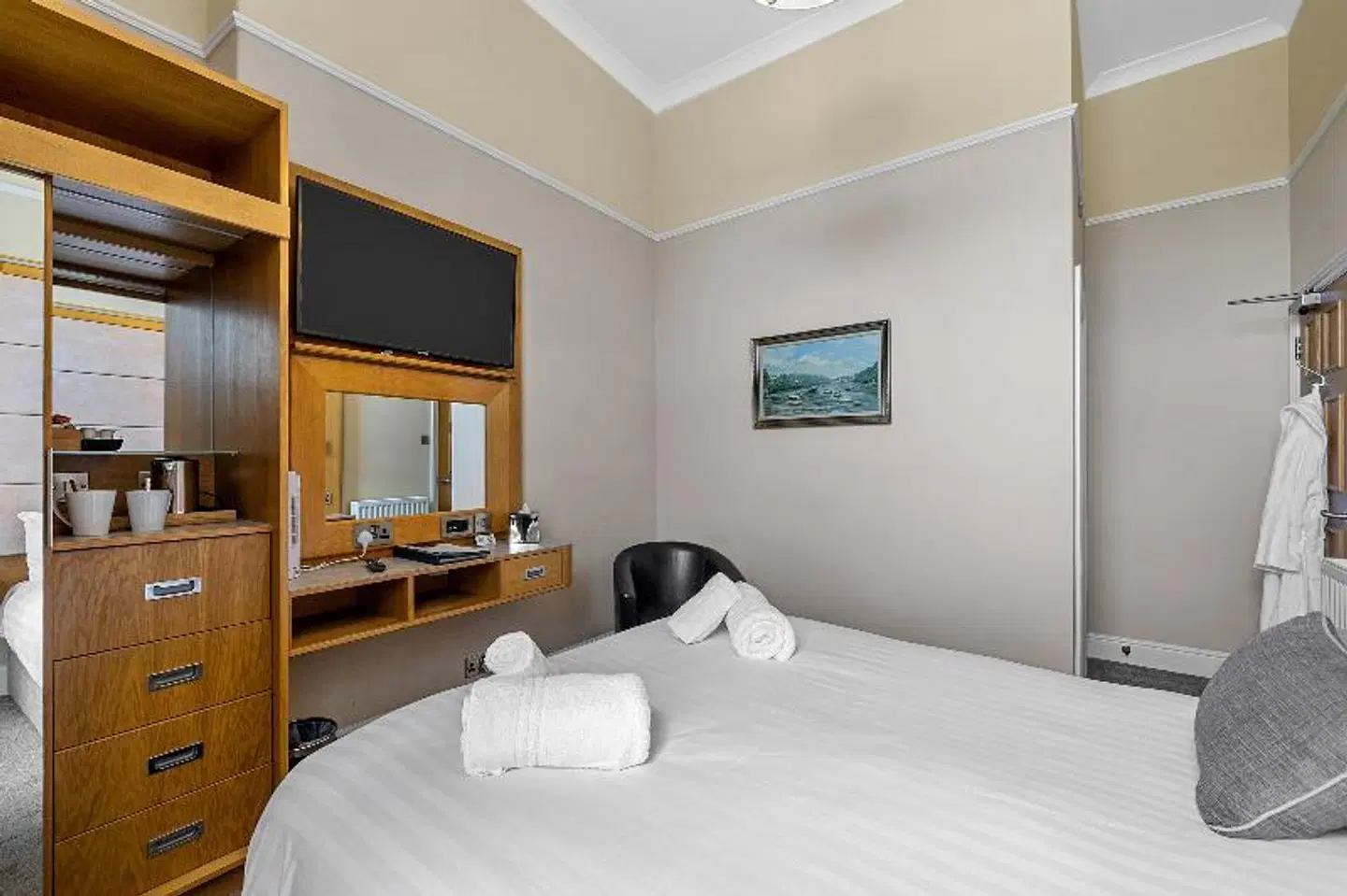 Invicta ROOM_EXAMPLE