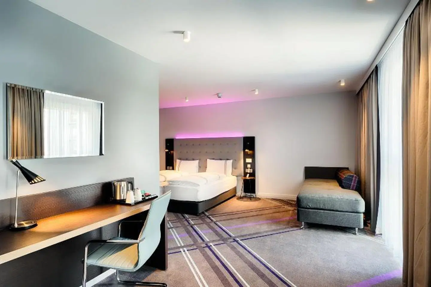 Premier Inn Darmstadt City Centre ROOM_EXAMPLE
