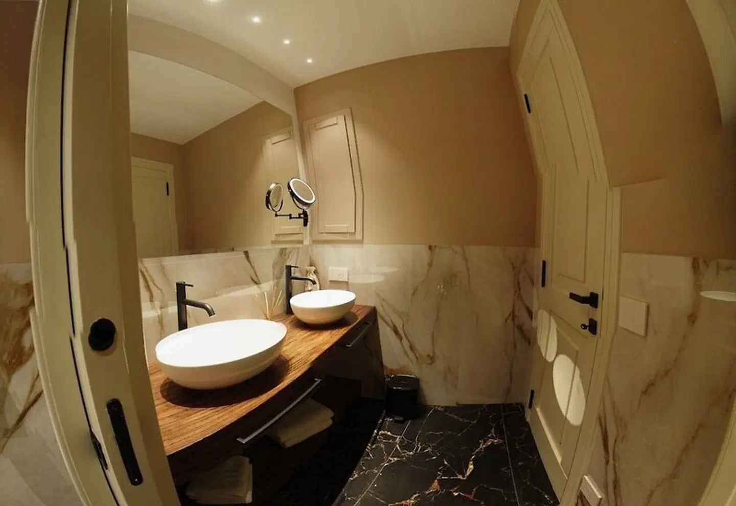Profumo Maison Colosseo Badezimmer