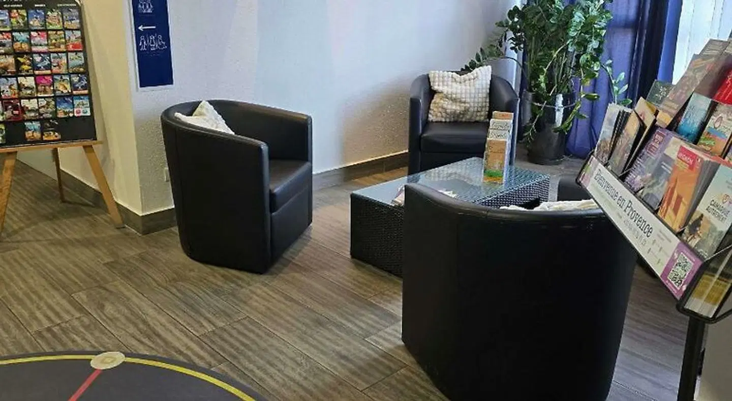 ibis budget Aix en Provence les Milles Terrasse