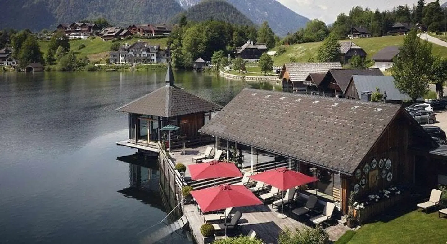 TAUROA Seehotel Grundlsee EXTERIOR