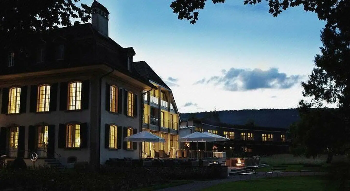 Schloß Hünigen EXTERIOR