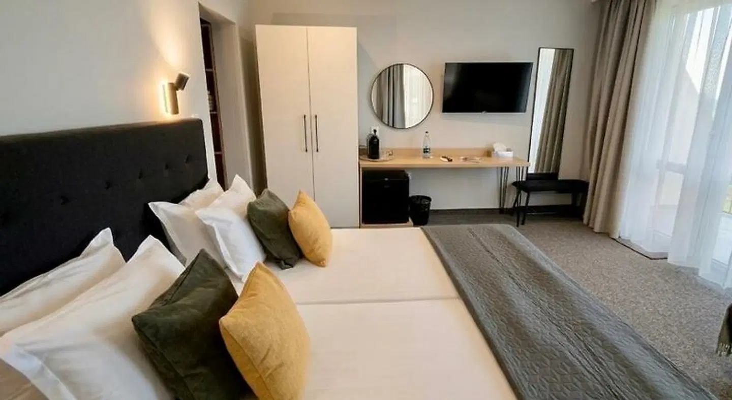 Briz ROOM_EXAMPLE