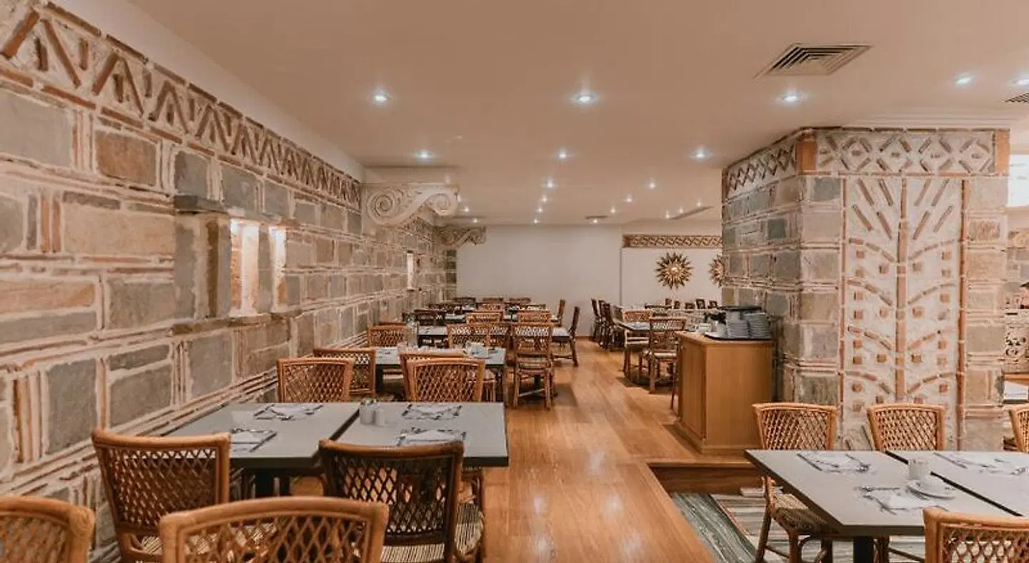 Divani Caravel Restaurant