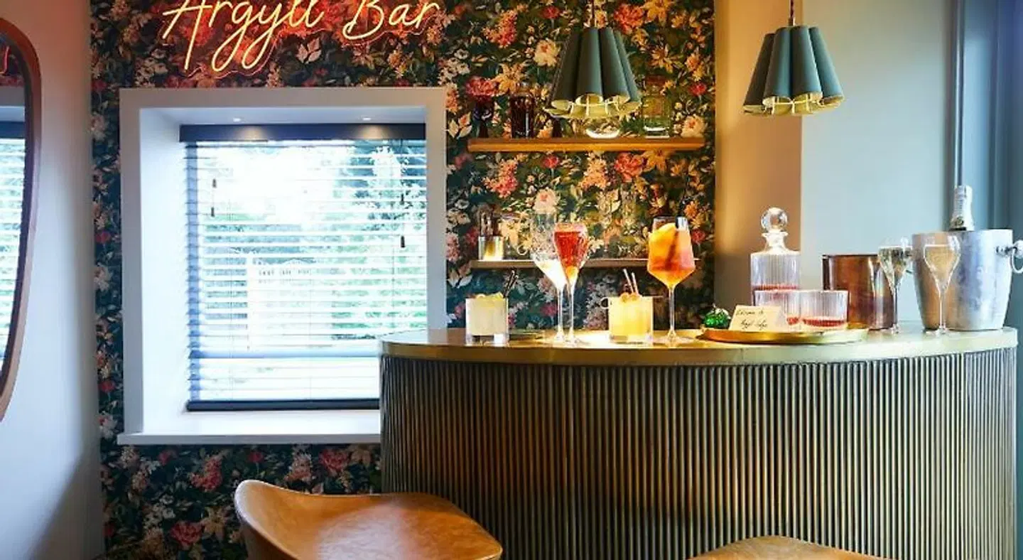 The Plough Bar