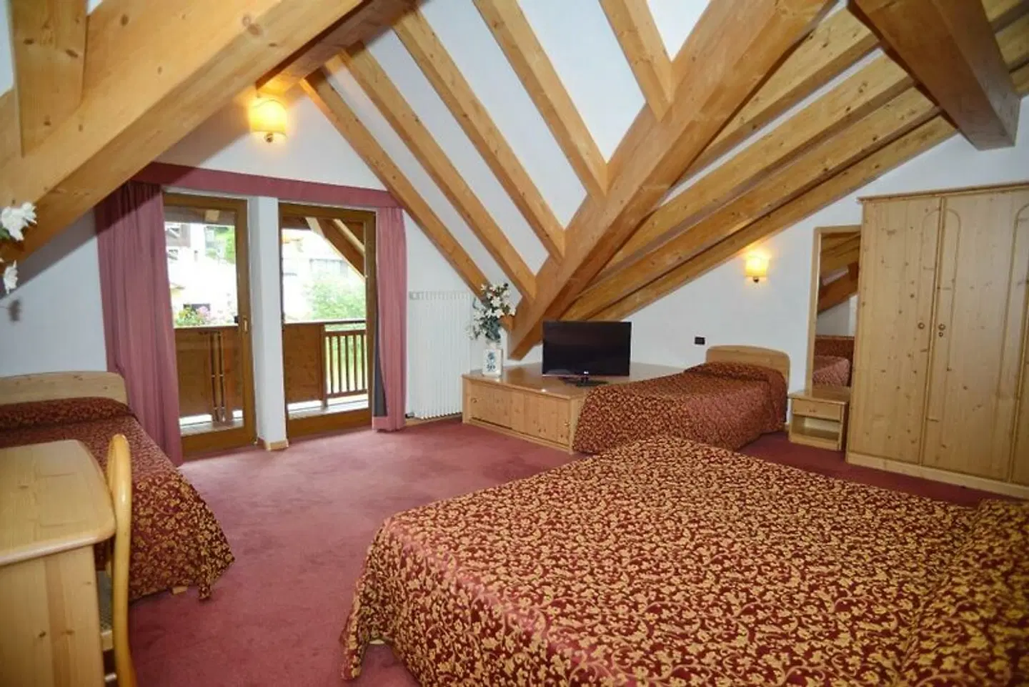 Hotel Canada ROOM_EXAMPLE