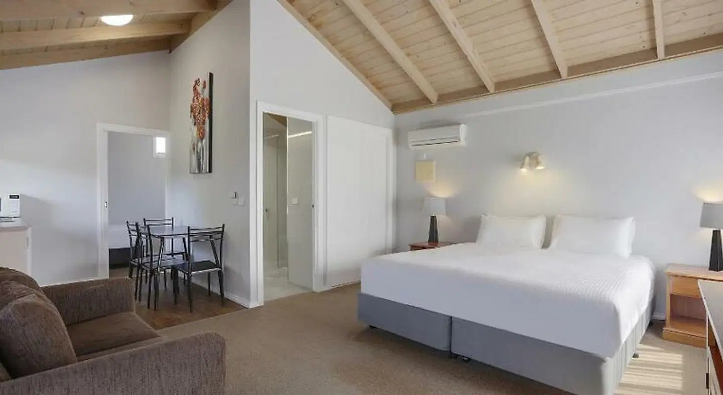 The Great Ocean Road Studios ROOM_EXAMPLE