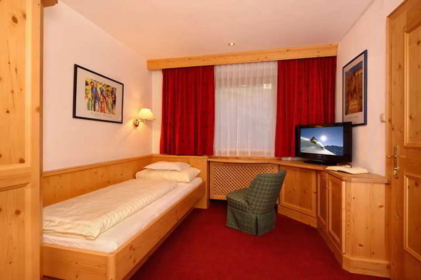 Kertess ROOM_EXAMPLE