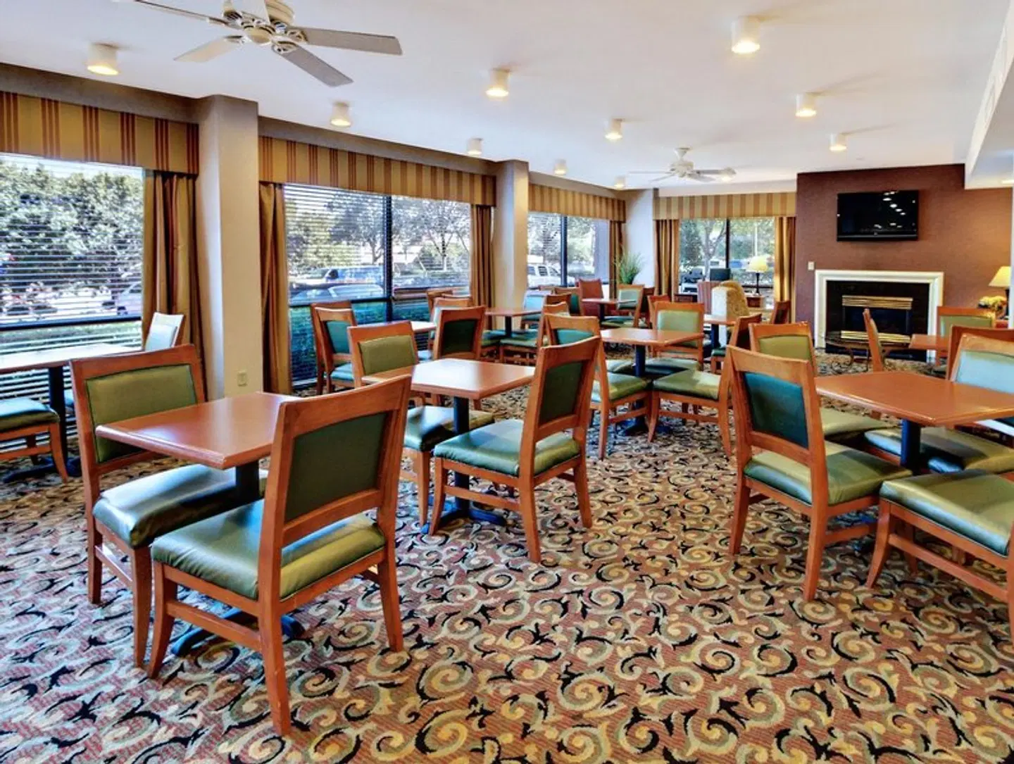 Hampton Inn Charlotte-University Place LOUNGE_LOBBY