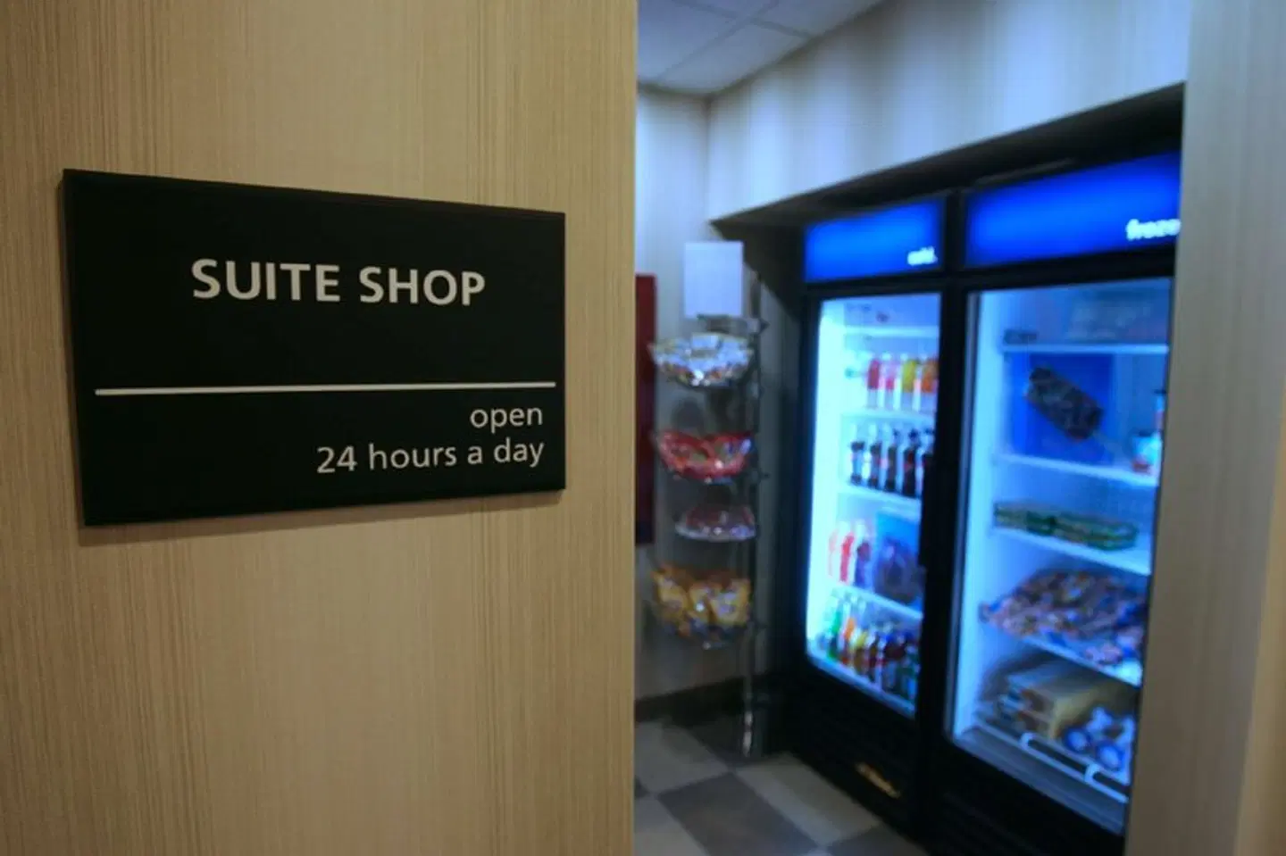 Hampton Inn & Suites by Hilton Red Deer LOUNGE_LOBBY