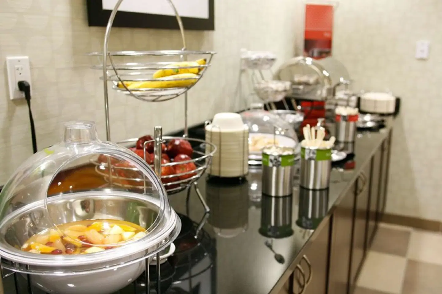 Hampton Inn & Suites by Hilton Red Deer Restaurant