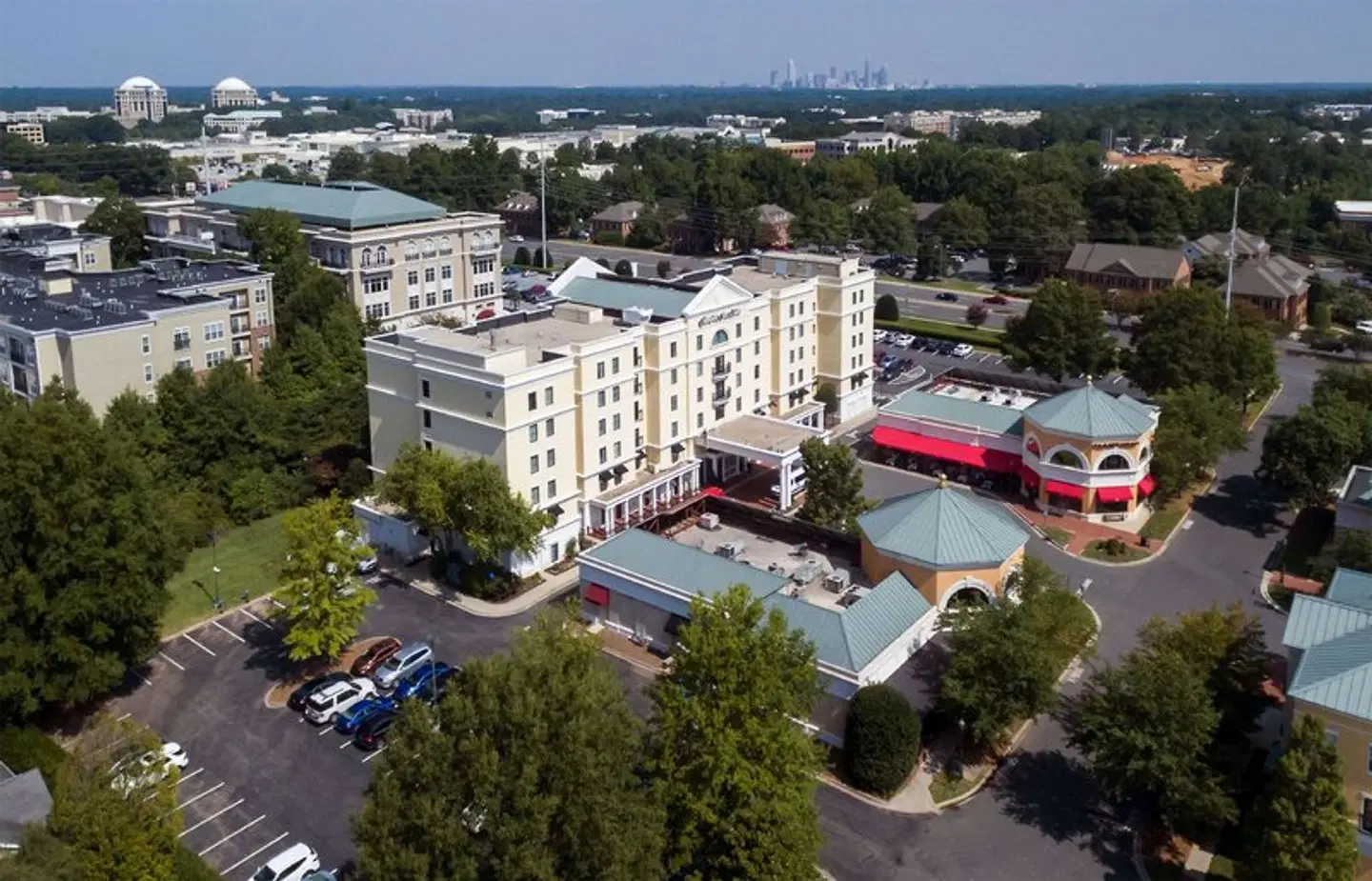 Hampton Inn & Suites-South Park at Phillips Place EXTERIOR