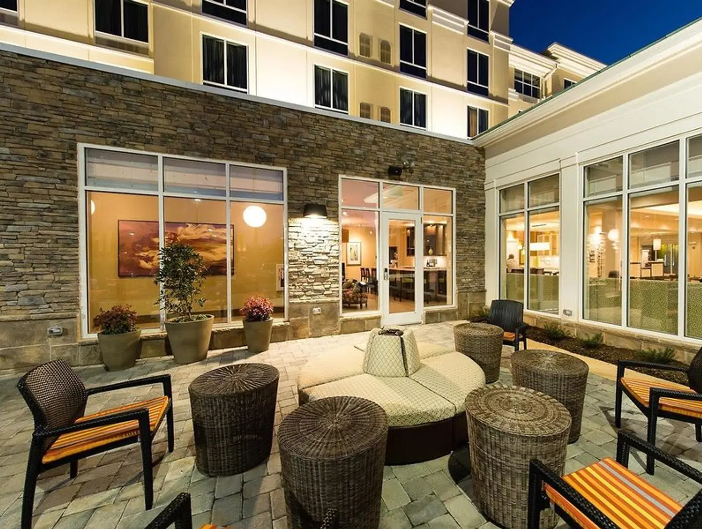 Hilton Garden Inn Charlotte Airport Terrasse