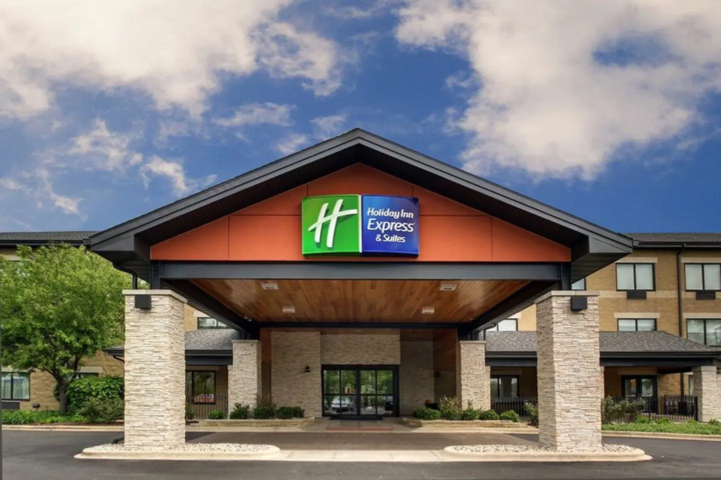 Holiday Inn Express & Suites Aurora - Naperville by IHG EXTERIOR