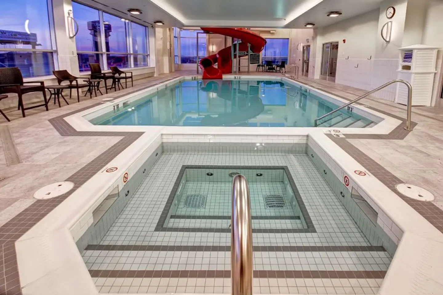 Hampton Inn & Suites by Hilton Grande Prairie Hallenbad