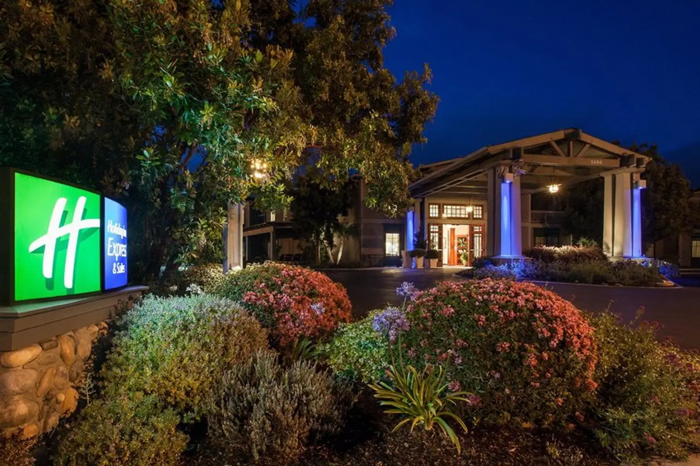 Holiday Inn Express & Suites Carpinteria by IHG Garten