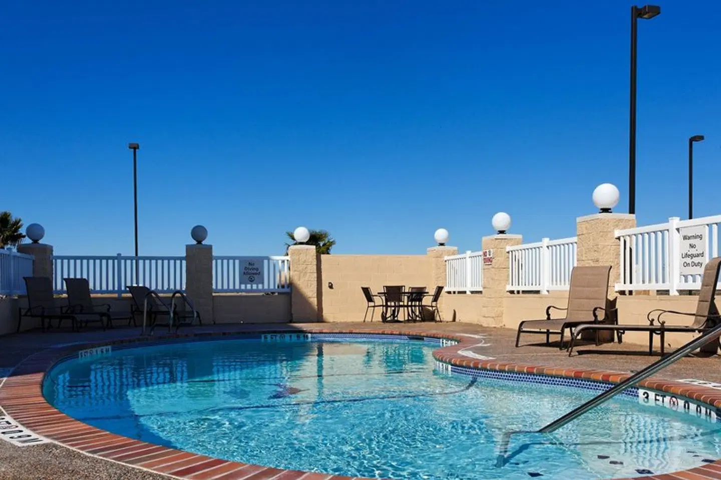 Holiday Inn Express & Suites Corpus Christi-Portland by IHG OUTDOOR_POOL
