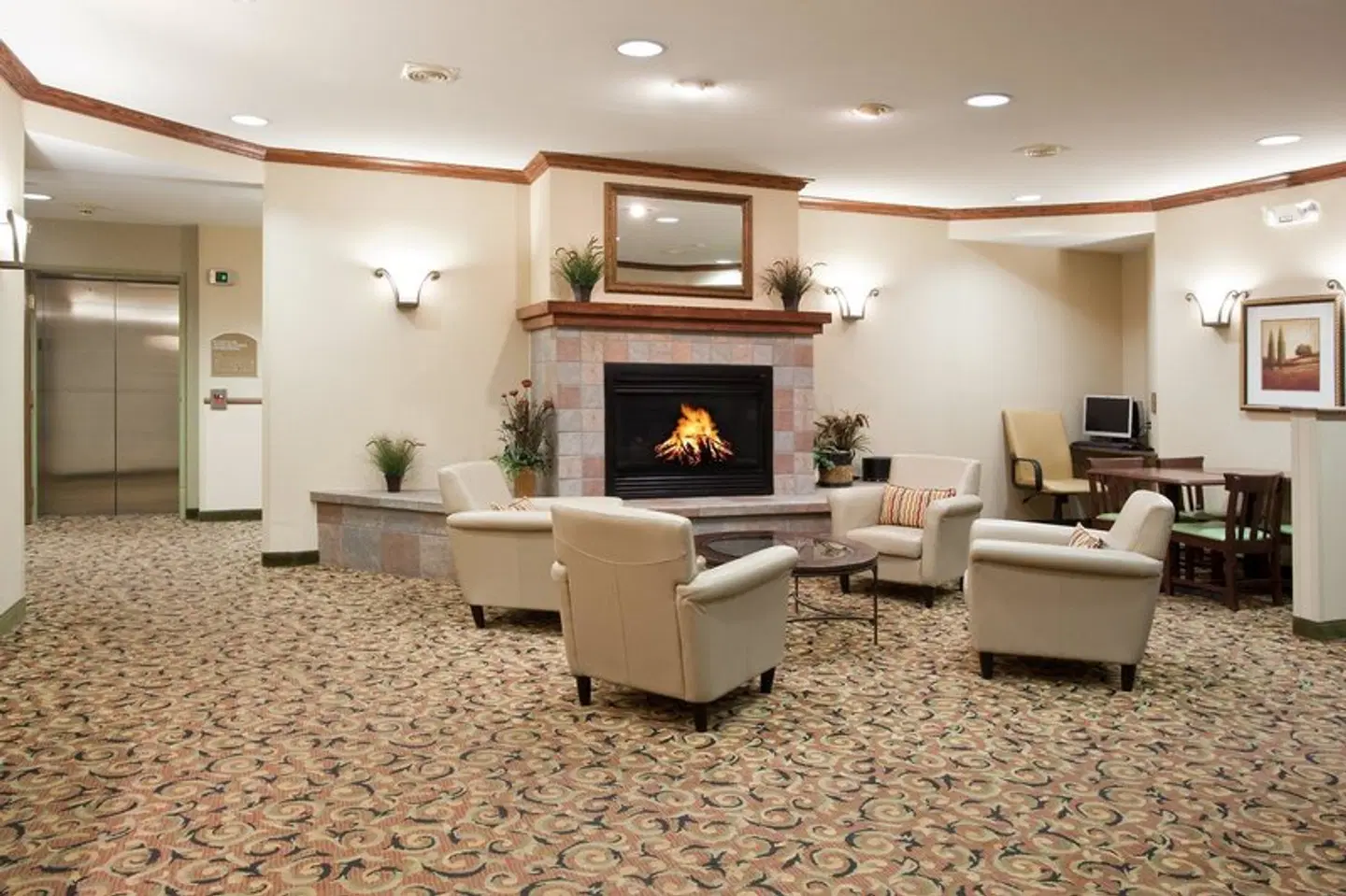 Holiday Inn Express Glenwood Springs (Aspen Area) by IHG LOUNGE_LOBBY