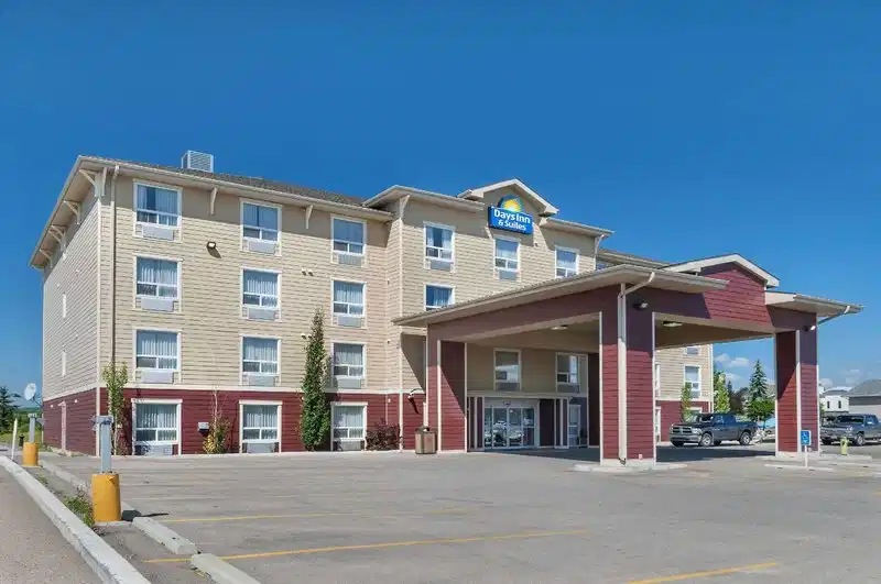 Days Inn & Suites by Wyndham Cochrane – Hotelfoto