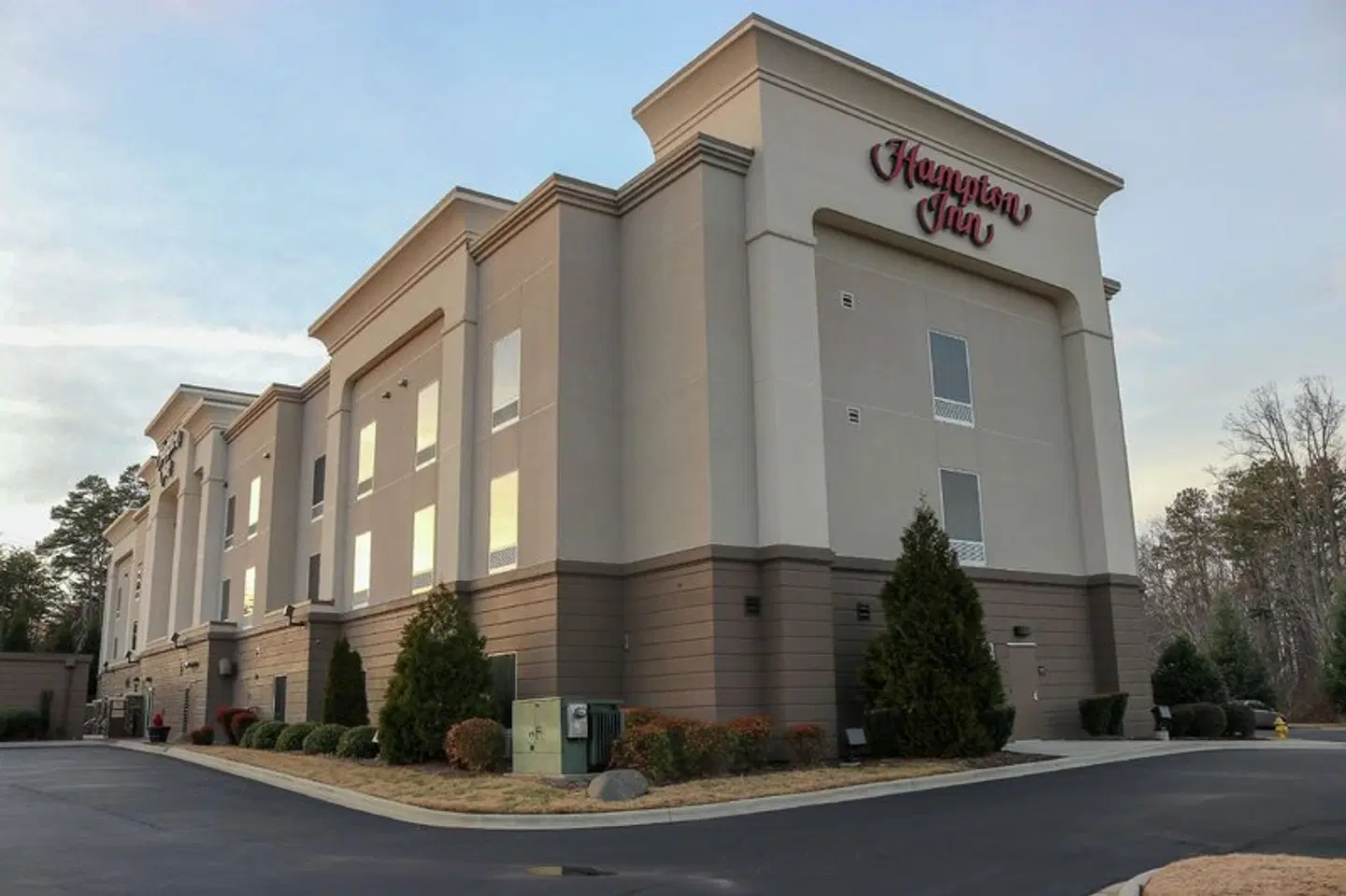 Hampton Inn Lincolnton EXTERIOR